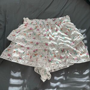 Altar’d State Ruffle Lace Floral Shorts